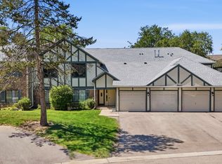 1952 N Hidden Creek Cir Unit 7, Palatine, IL 60074