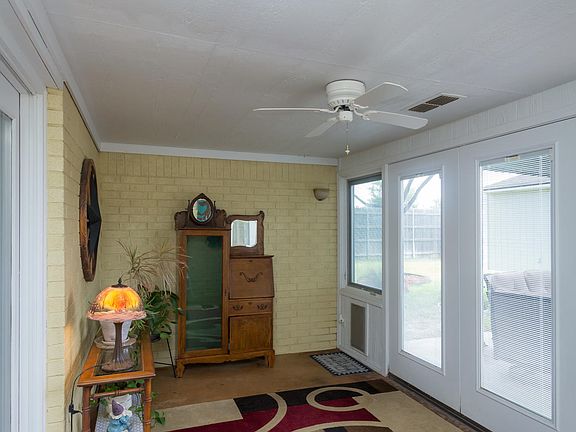 5th image of 6011 Norwich Dr