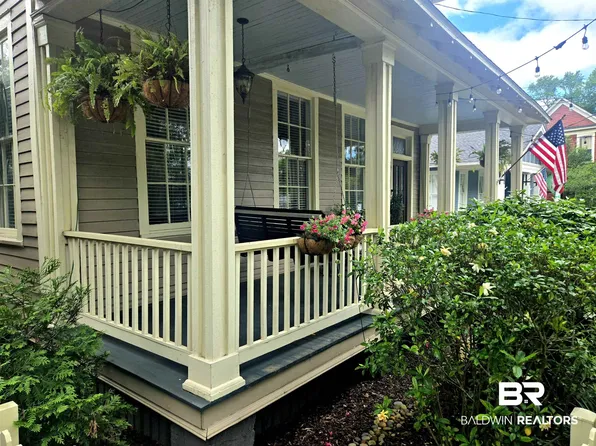 54 S Catherine St, Mobile, AL 36604