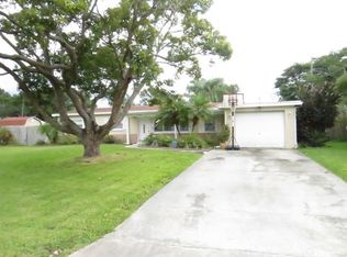 7079 21st St N, Saint Petersburg, FL 33702