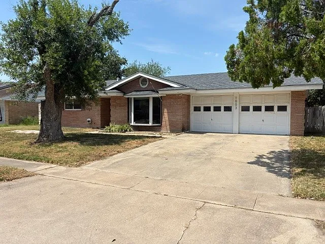 3 bed, 2.0 bath, 1627 sqft, $1,750 — Photo 2