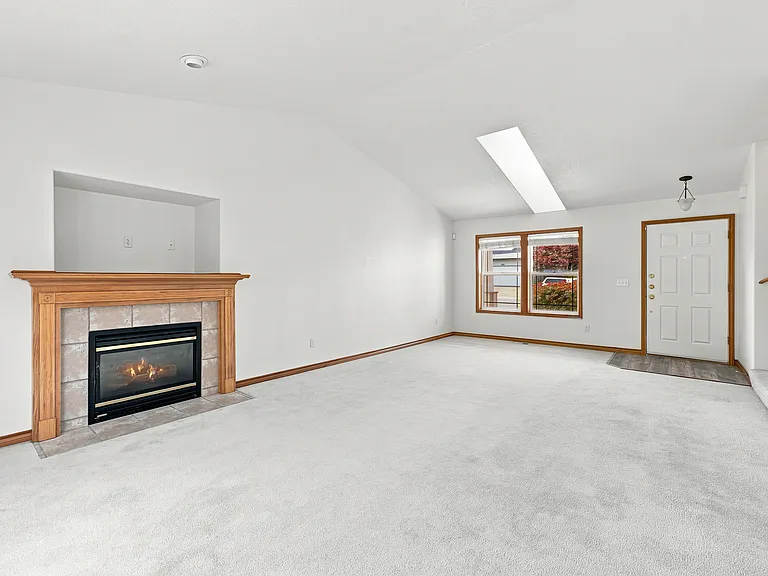 3203 NE 171st Ave — Photo 8