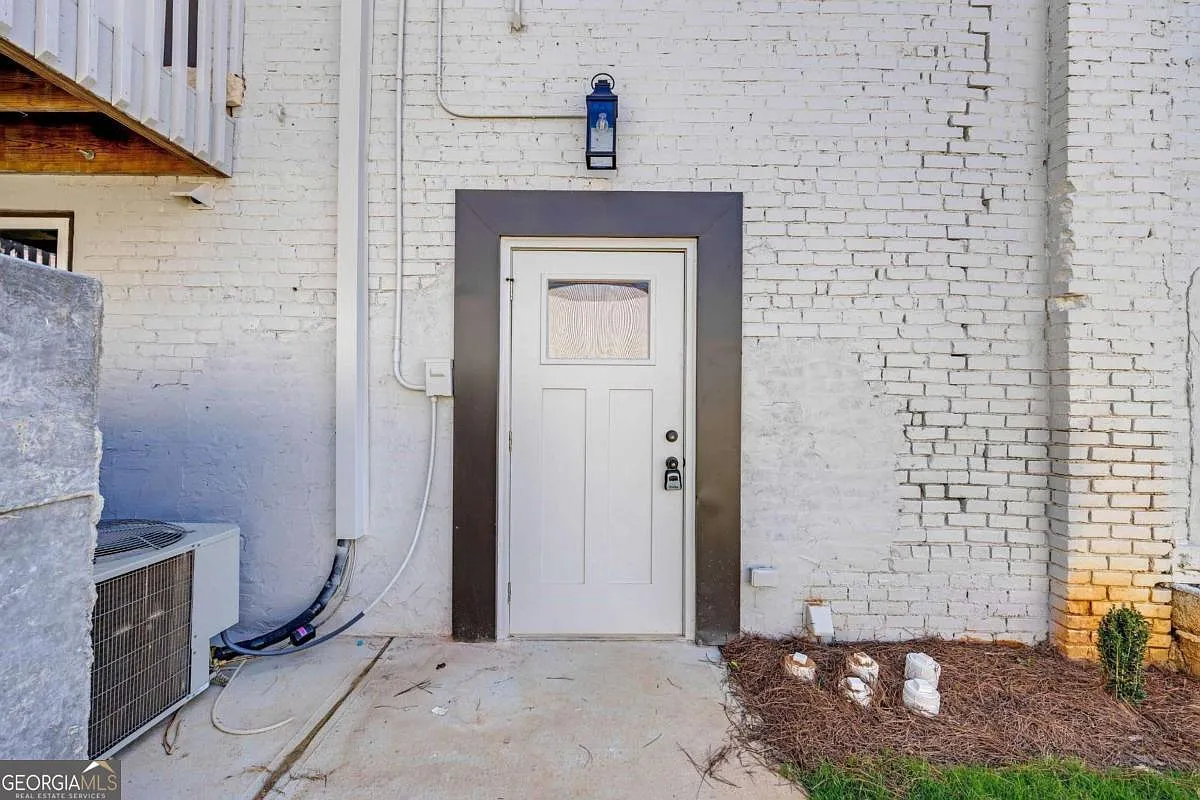 2 bed, 2.0 bath, $1,500 — Photo 3