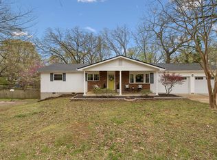 1332 Koblan Dr, Hixson, TN 37343