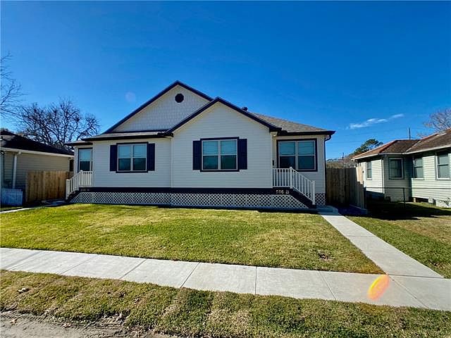 1st image of 506 Mayflower Dr #B