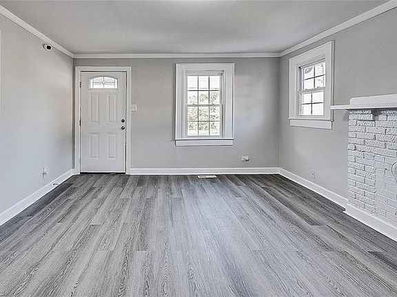 4th image of 1204 E Webb Ave