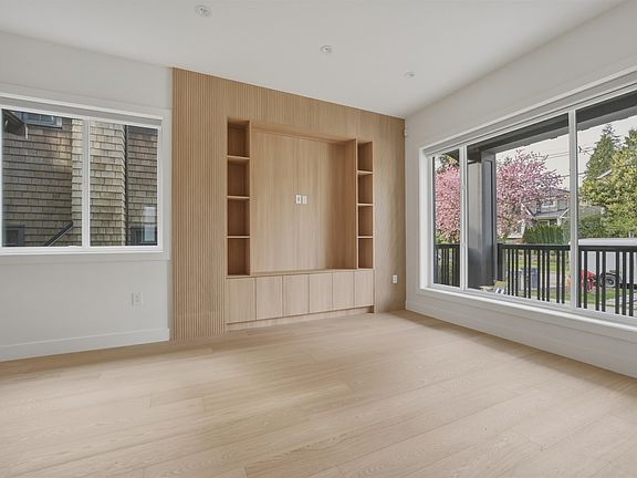 5th image of 3116 W 42nd Ave