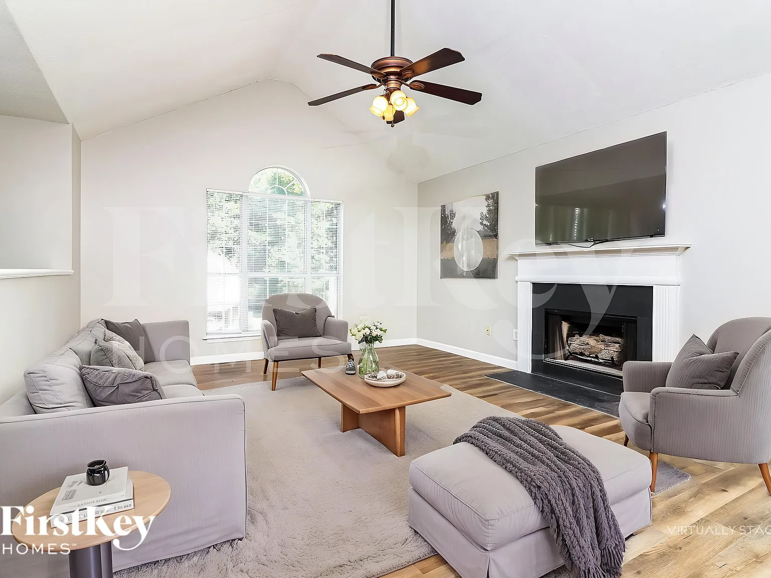 4 bed, 3.0 bath, 1957 sqft, $2,255 — Photo 4