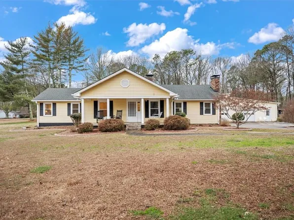 14605 Cogburn Rd, Milton, GA 30004