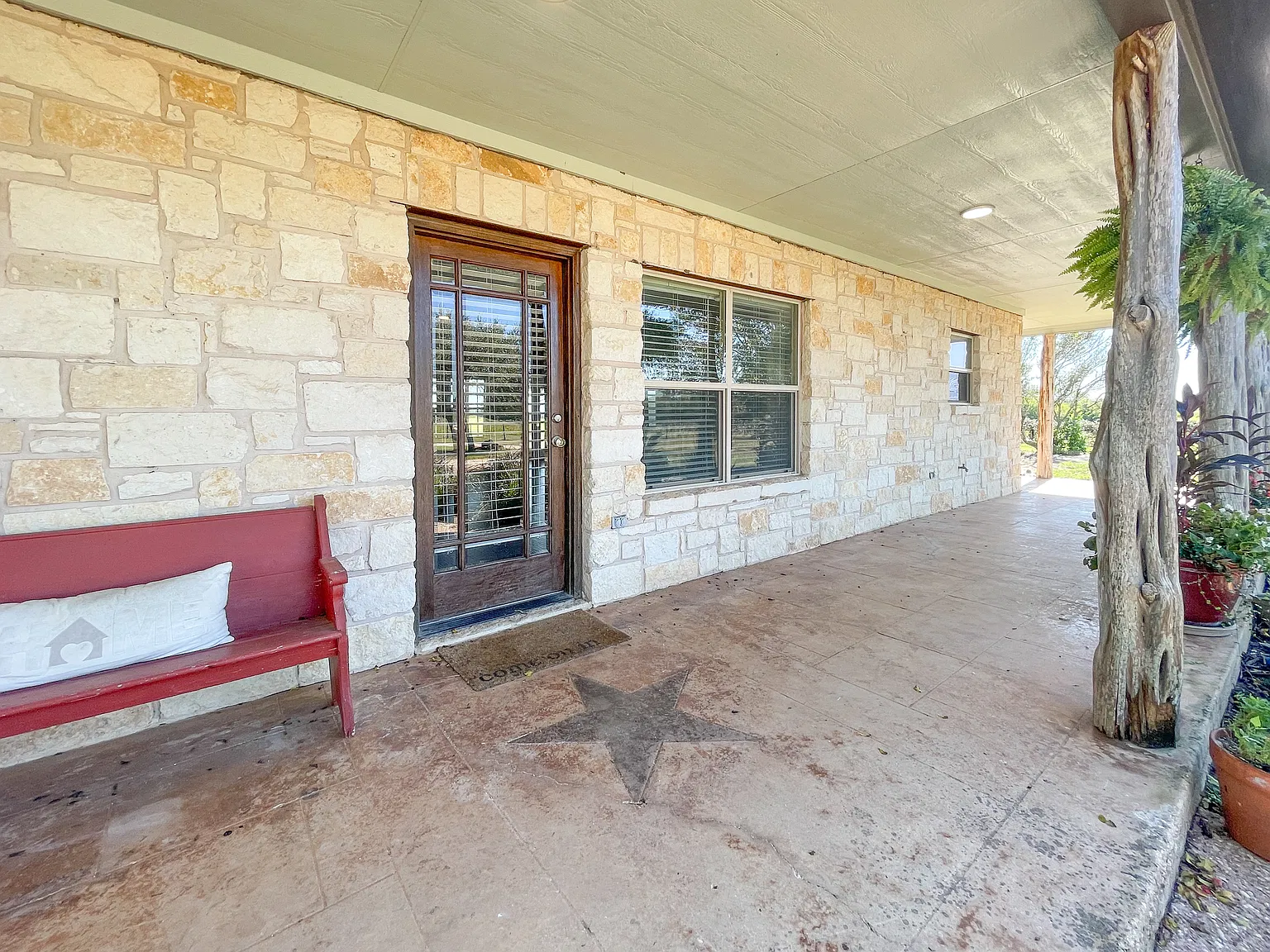 3 bed, 2226 sqft, $3,000 — Photo 4