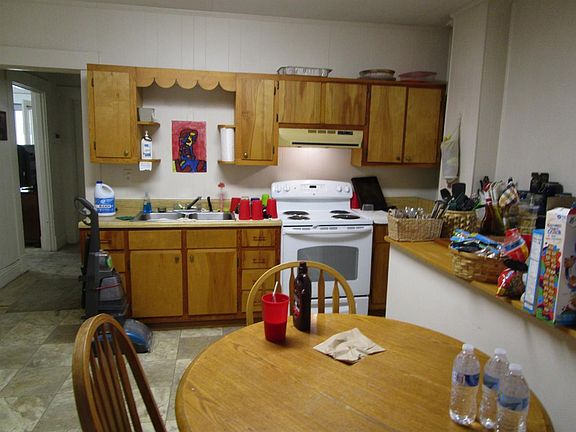 3rd image of 713 Chinn Ave