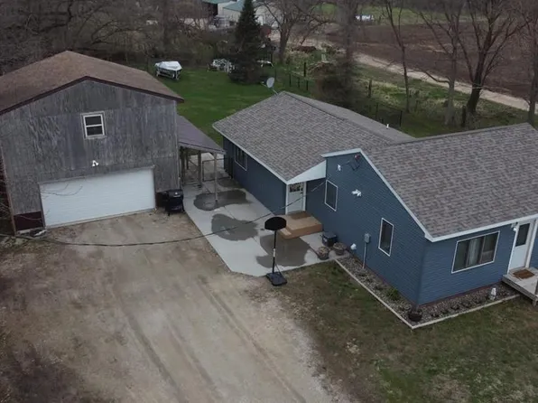 2745 Lone Tree Rd, Badger, IA 50516