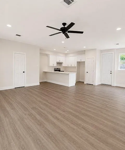 11514 Courtshire Rd #B — Photo 7