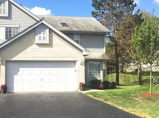 5833 Regency Ct, Gurnee, IL 60031