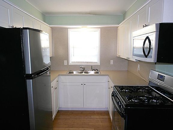 4th image of 1506 Sealy St #3