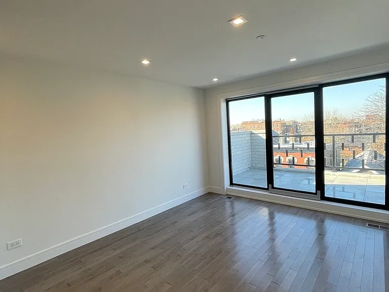 719 N Elizabeth St #3S — Photo 14