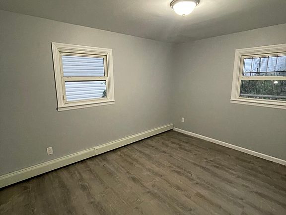 5th image of 204 22nd St Floor 1