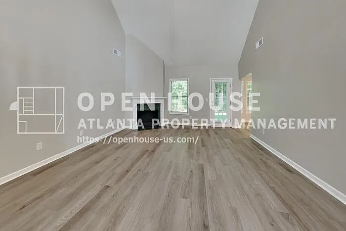 7240 Coral Lake Dr — Photo 3