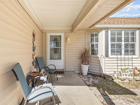 4th image of 2450 N Brentwood Cir