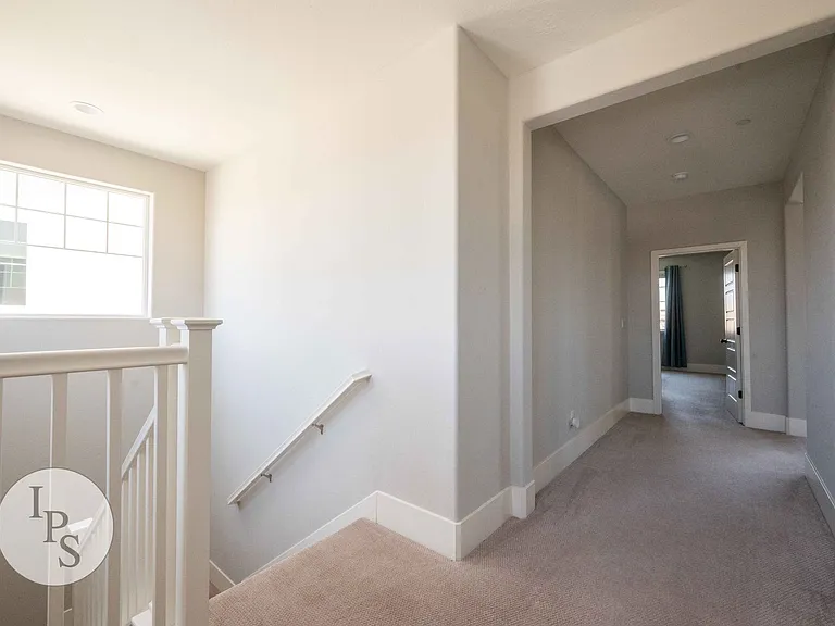 4299 Vineyard Dr — Photo 21