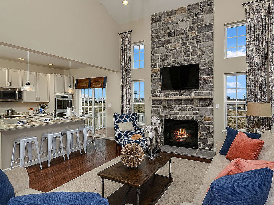 1st image of 405 Galway Ct
