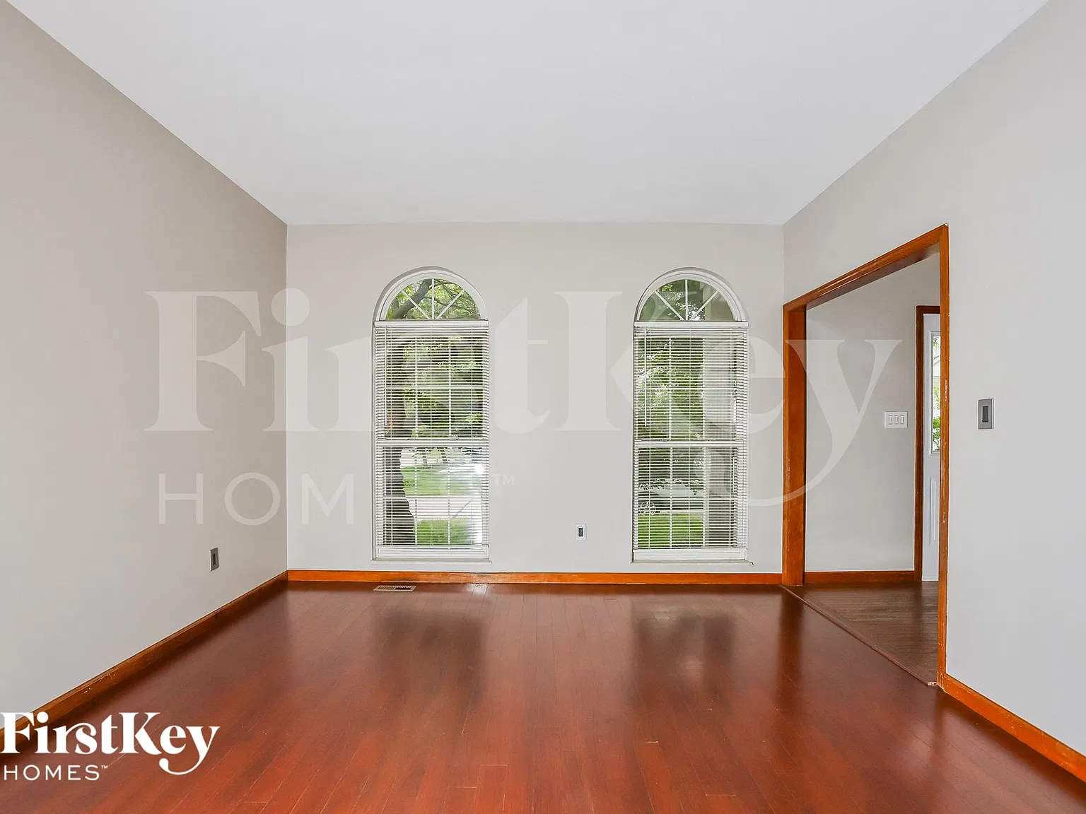 4 bed, 2.5 bath, 2351 sqft, $3,145 — Photo 3