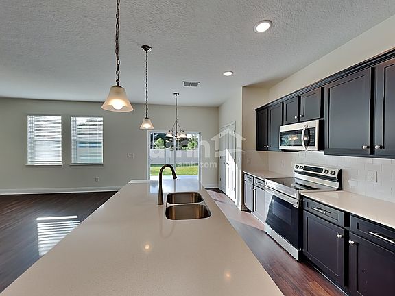 3rd image of 6134 Little Bluff Cir