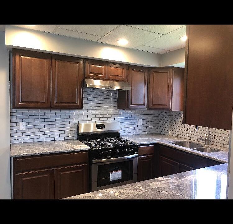 2nd image of 55 Thomas St