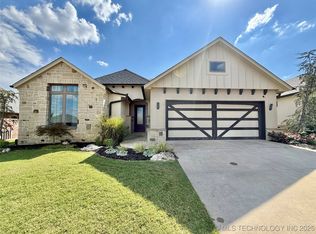 1118 W 84th Pl S, Tulsa, OK 74132