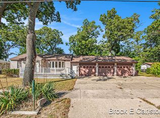 2384 E Columbia Ave, Muskegon, MI 49444