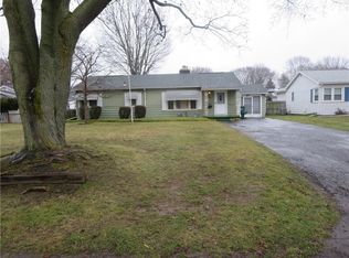 106 Kenmore Ln, Rochester, NY 14617