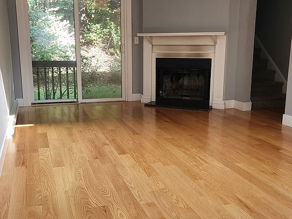 2nd image of 30 Twin Oaks #30