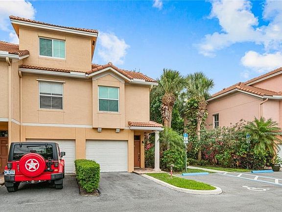2nd image of 2030 Alta Meadows Ln APT 1209