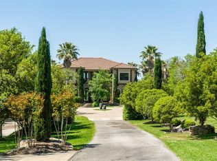 2804 French Kingston Ct, Granbury, TX 76049