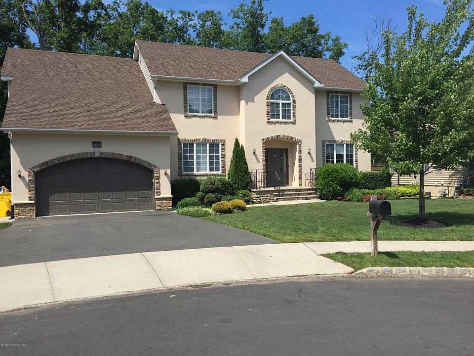 1st image of 107 Reagan Ct