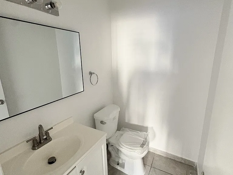 6623 Woodley Ave #6 — Photo 13