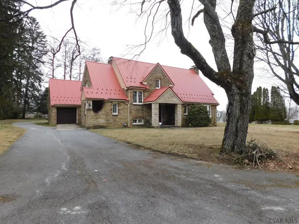 2232 Benchmark Ln, Johnstown, PA 15905