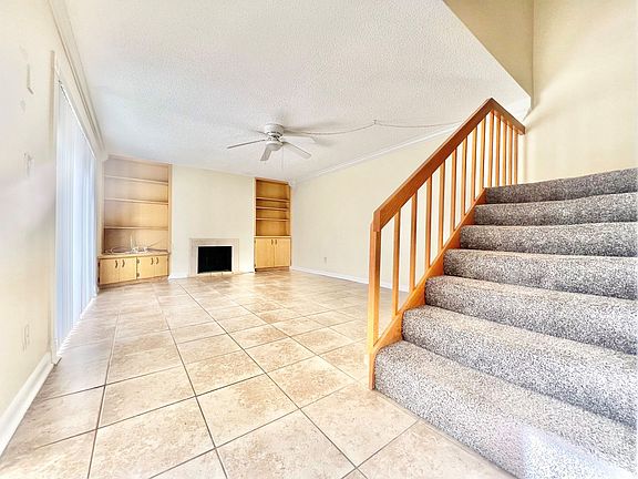 3rd image of 1720 Park Meadows Dr APT 3