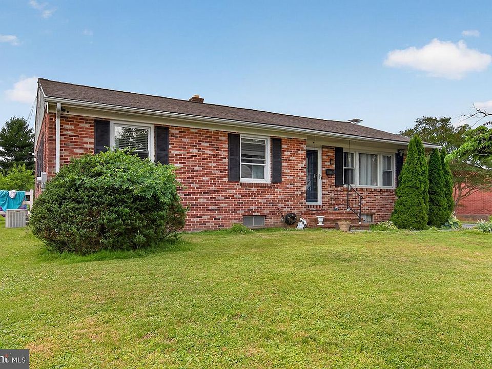 1st image of 142 Casimir Dr