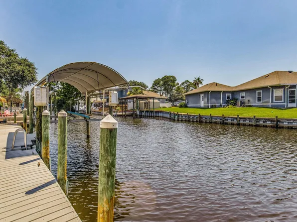1643 Mauna Kea Ct, Gulf Breeze, FL 32563