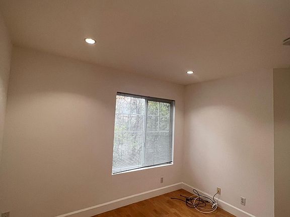 5th image of 3380 Holly Grove St #F