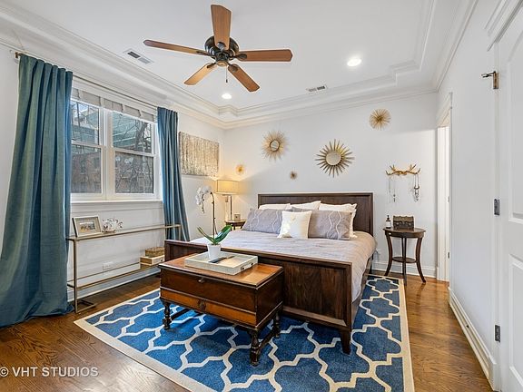 2nd image of 828 W Waveland Ave APT 2N