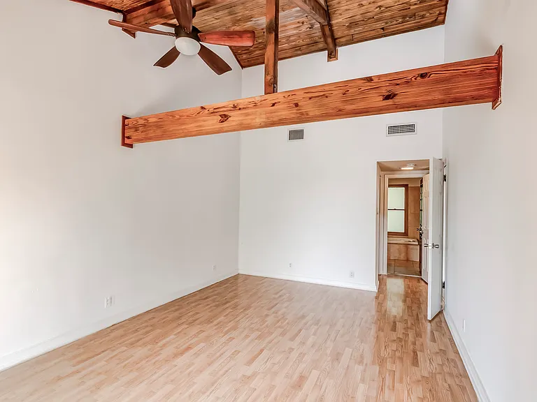208 Westhaven Dr — Photo 22