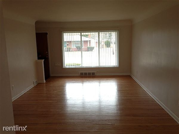 Living Room - Front Window View