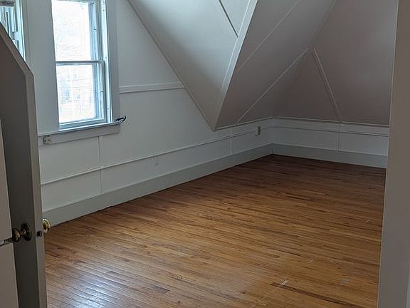 2nd image of 31 Barre St APT 7