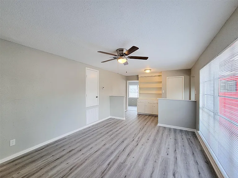 7426 Bigwood St — Photo 15