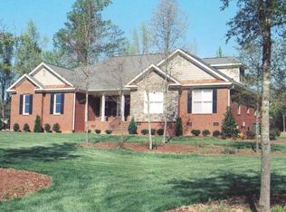 149 Grande Overlook Dr, Clayton, NC 27527