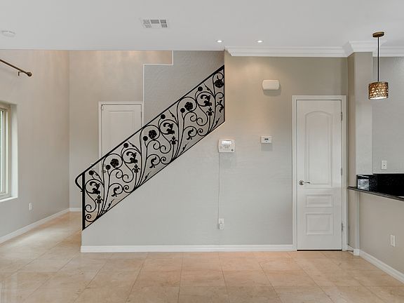 2nd image of 10659 Agate Knoll Ln