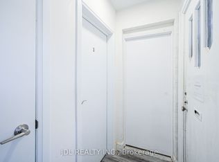 5 Sorauren Ave #3, Toronto, ON M6R2C6