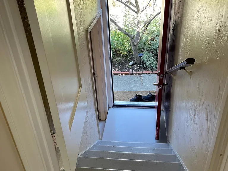805 San Carlos Ave — Photo 37